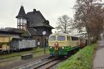 Mit der D5 vorraus Richtung Tal erreicht der Nikolauszug den Bahnhof Burgbrohl.

Burgbrohl 10.12.2022
