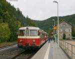 Jubilum 5 Jahre Ringzug: Alter Zug neuer Bahnsteig alter Bahnhnof!?!: VT 5 und 9 mit VS 14  als HzL 85870 nach Fridingen in ihrem Endbahnhof 13.9.08