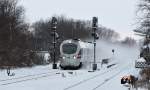 Ein ICE-TD der DSB durchfhrt als ICE nach Kopenhagen am 3.01.2010 den Bahnhof von Groenbrode.