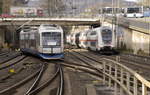 609 117 fährt als S 28 der Regiobahn in Wuppertal Hbf ein (19.3.21).