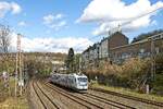 Ein Integral der Regiobahn als S28 kurz vor Wuppertal-Zoologischer Garten (07.04.2022, von der Tiergartentreppe aus aufgenommen)