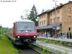 610 008 fhrt am 30.5.09 in Sulzbach-Rosenberg als RE nach Schwandorf ab.