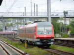 Mein 100stes Bahnbild:    610 011 ist hier im Hofer Hbf.