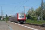 Bei wunderbarem Frhlingswetter entstand am 19.05.09 dieses Bahnsteigbild, das den aus Stuttgart kommenden, in den Reutlinger Hbf einfahrenden IRE in Richtung Aulendorf/ Rottenburg (Neckar) zeigt.