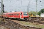 Der Ulmer 611 521 fhrt am 8.5.2010 zusammen mit zwei weiteren 611ern in den Stuttgarter Hbf ein.