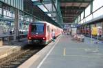 611 507 + 025 + 050 warten in Stuttgart Hbf auf die Abfahrt nach Aulendorf/Rottenburg mit Zugteilung in Tbingen, 611 507 + 025 fahren nach Aulendorf und 611 050 fhrt nach Rottenburg.07.08.2012