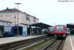 Blick nach Westen auf Friedrichshafen Stadt mit 611 047, 928 555 und BOB-VT 69 am 5.4.13.