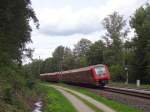 611 038/539 legt sich am 20.8.14 zusammen mit einem weiteren Triebwagen in Kirchentellinsfurt in die Kurve.