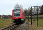 An der Strecke von Hergatz nach Wangen (Allgäu) stehen noch Telegrafenmasten.