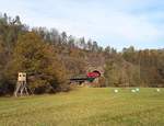 DB RE 03 auf dem Weg von Gera nach Weischlitz, hier zwischen Wünschendorf und Berga (Elster) am 15.11.2020