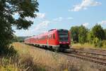 DB Regio-612 634 sowie ein baugleiches Exemplar am 12.8.2022 auf Überführungsfahrt nach Gera am oberen Bahnhof in Pößneck