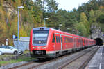 612 653 mit drei weiteren Einheiten als RE31 Markredwitz/Hof-Nürnberg am 21.10.2023 in Rupprechtstegen. 