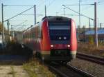 612 990-2 fhrt als RE 3786 Dresden-Hof in den Bahnhof Freiberg ein.