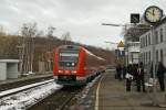  10 vor Zwlf  ist es fr die 612er auf der KBS 330 sicherlich nicht, auch wenn die Bahnhofsuhr von Vieneburg genau diese Uhrzeit anzeigt hat, als 612 108 als RE 3608 nach Hannover Hbf am 23.11.2008