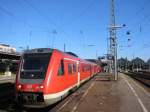 Im Hauptbahnhof Karlsruhe gibt es auch Bahnsteige an Stumpfgleisen auerhalb der Halle, von denen aber nur noch Gleis 101 fr den Regionalverkehr Richtung Pfalz genutzt wird; an den anderen Gleisen