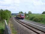 Ein Triebwagen der Baureihe 612 kurz vorm Bahnhof Herlasgrn in Richtung Zwickau, leider nur ein Nachschuss.