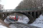 Die Brücke in Ruppertsgrün hat am 21.02.2011 soeben 612 612/112 als IRE3087 nach Dresden durchfahren.