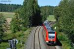 612 089 mit dem RE 3696 nach Gera Hbf bei Rthenbach am Steinwald, 14.09.2011