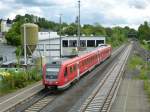 Ein Zug der BR 612 durchfährt am 21.