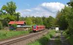 Auf dem Weg nach Hause....natrlich zu unserem vogtlndischen Zweitzuhause in Gefell, konnten wir am Bahnbergang in Kornbach noch ein paar schne Fotos machen.
Zuvor waren wir in Melhtheuer, Syrau und an der Plauener Schpsdrehe.

612 113 als IRE Nrnberg - Dresden, hier mal solo, hat gerade das Wldchen zwischen Reuth und Kornbach durchfahren. An Wiesen vorbei geht es nun Richtung Schnberg.
28.05.2013 Bahnstrecke 6362 Leipzig - Hof