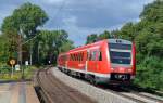 612 009 hat am 01.09.13 sein Ziel Halle(S) Hbf fast erreicht als er aus Hannover kommend den S-Bahnhof Halle Zoo passiert.