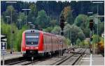 RE3187 mit 612 501 und 612 581 von Lindau Hbf nach Augsburg fhrt in Kempten/Allgu ein.