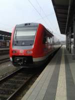 612 582 stand am 31.03.2014 im Hofer Hauptbahnhof zur Abfahrt nach Dresden bereit.