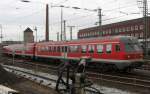 614 016 fhrt am 28.11.2008 zu seinem Abfahrtsgleis, um dann vom Bremer Hbf.