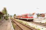 614 033+034 als RB von Nrnberg Hbf nach Hartmannshof am 15.05.2006 in Hersbruck (links der Pegnitz).gescantes Foto