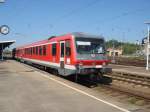 Die Br.628 344-4 bei der Ausfahrt in Aalen Hbf. Dieser Zug fuhr als IRE-Zug nach Ulm Hbf. Aufgenommen am 26.04.06