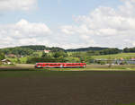 Neben 628 559-7 hatte auch 628 585-2 Sonntagsdienst auf der KBS 948 Wasserburg (Inn) - Grafing (Bahnhof).