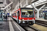 928 589 hält als REX 5869 (Freilassing - Mattighofen - Braunau am Inn), in Salzburg Hbf.