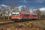 628 572 der Sdostbayernbahn als RB 27182 (Burghausen-Rosenheim) aufgenommen am 13.12.2019 auf der KBS 942 Burghausen-Mhldorf knapp vor der Haltestelle Heiligenstatt Richtung Mhldorf.
Allgemein befinden sich die Leistungen der Triebzge der BR 628/928 auf dem Rckzug, rund um Mhldorf bleiben die meisten Leistungen jedoch auch nach dem Fahrplanwechsel zum 15.12.2019 erhalten.