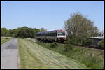 NEG VT 606 erreicht hier auf der Fahrt nach Dagebüll am 29.05.2020 den ehemaligen Bahnhof Blocksberg.