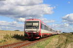 629 505-8 als neg 15 (Niebüll-Dagebüll) mit den Kurswagen des IC 2314 aus Köln bei Dagebüll Kirche 1.9.20