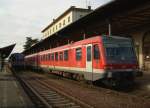 Der 628 593 und der 5047 081 am 04.02.2008 in Simbach am Inn.