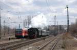 628 584 der SOB nach Mhldorf trifft am 24.03.08 am Heimeranplatz auf die 70 083 mit dem Sonderzug `Rund um Mnchen´