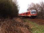 628 513-4 / 928 513-7 und 628 663-2 / 928 663-4 mit eine regionalbahn zwischen Kleve und Dsseldorf in Qualburg am 1-4-2000.