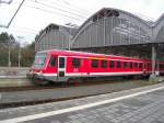 928 235-3 fhrt am 20.12.08 als RE 21615 Kiel Hbf - Bad Kleinen aus dem Lbecker Hbf zum nchsten Halt in Lbeck St. Jrgen.