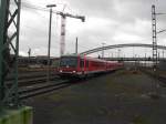 928 211-2 und 928 215-3 fahren am 20.12.08 als RE 21616 Bad Kleinen - Kiel Hbf in Lbeck Hbf ein.