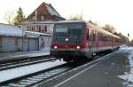 928 333 und 628 333 als RB 22842 von Hergatz nach Aulendorf beim Richtungswechsel, Kilegg, 18.12.09