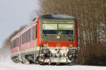 628 684 Regionalbahn 11 nach Shwerin fhrt hier bei Hagenow durch den Schnee.