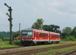 628/928 584 nach Landshut Hbf beim verlassen des Bahnhofs Tssling.