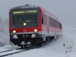 DB 628 611 auf dem Weg nach Ramsen kurz vor Flomersheim am 20.12.2010.