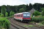 928 672 und 628 671 nach Trier, verschwindet Richtung Eifel kurz hinter Satzvey - 07.07.2011