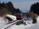 928 339 als RB 22858 auf der Fahrt von Aulendorf nach Lindau kurz vor Kilegg (Matzenweiler, 24.02.2012)