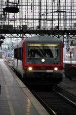 Hier fährt 928 501 am 21.12.13 in den Kölner Hbf ein.