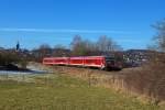 Am 2.2.2014 ist ein 628.2-Doppel der Kurhessenbahn auf dem Weg nach Korbach und lässt die Innenstadt von Brilon hinter sich