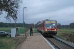 Abschied von der Baureihe 628 und der DB Regio im Wendland: 628 598 erreicht am 13.12.2014 den Haltepunkt Neetzendorf an der Wendlandbahn (Dannenberg Ost - Lüneburg West).