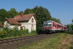 Den ehemaligen Schrankenwrterposten bei Eriskirch-Gmnd passiert 629 006 / 628 906, am 10.09.2016 unterwegs als RB 22711, Friedrichshafen - Lindau.